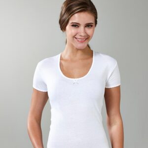 فانيلة نصف كم نسائي